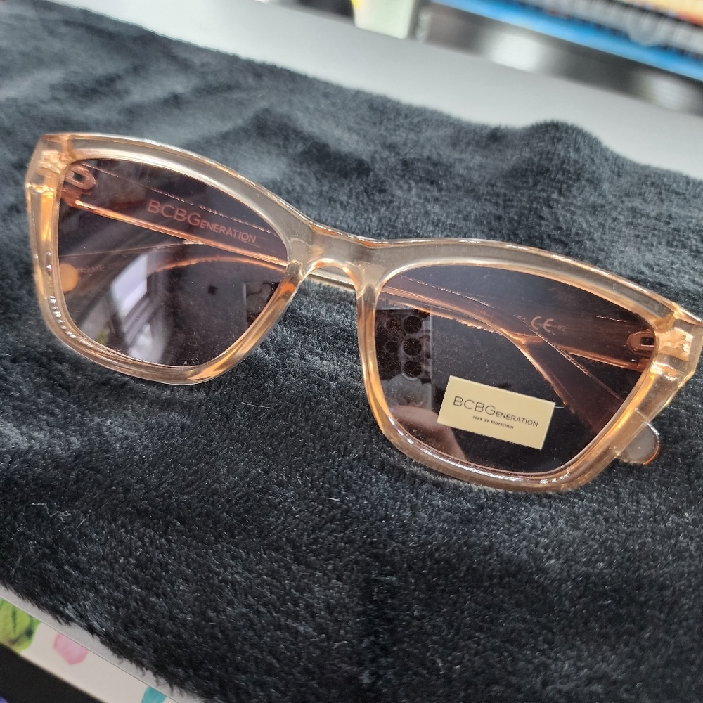BCBGeneration 1021 Sunglasses - Rose/Transparent